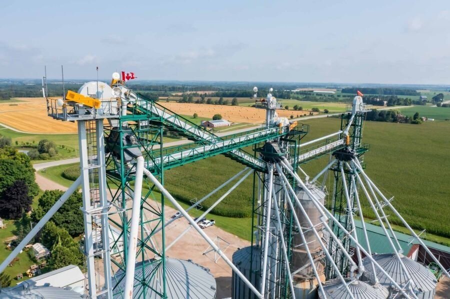 Grain handling system with conveyors and storage bins in Ontario